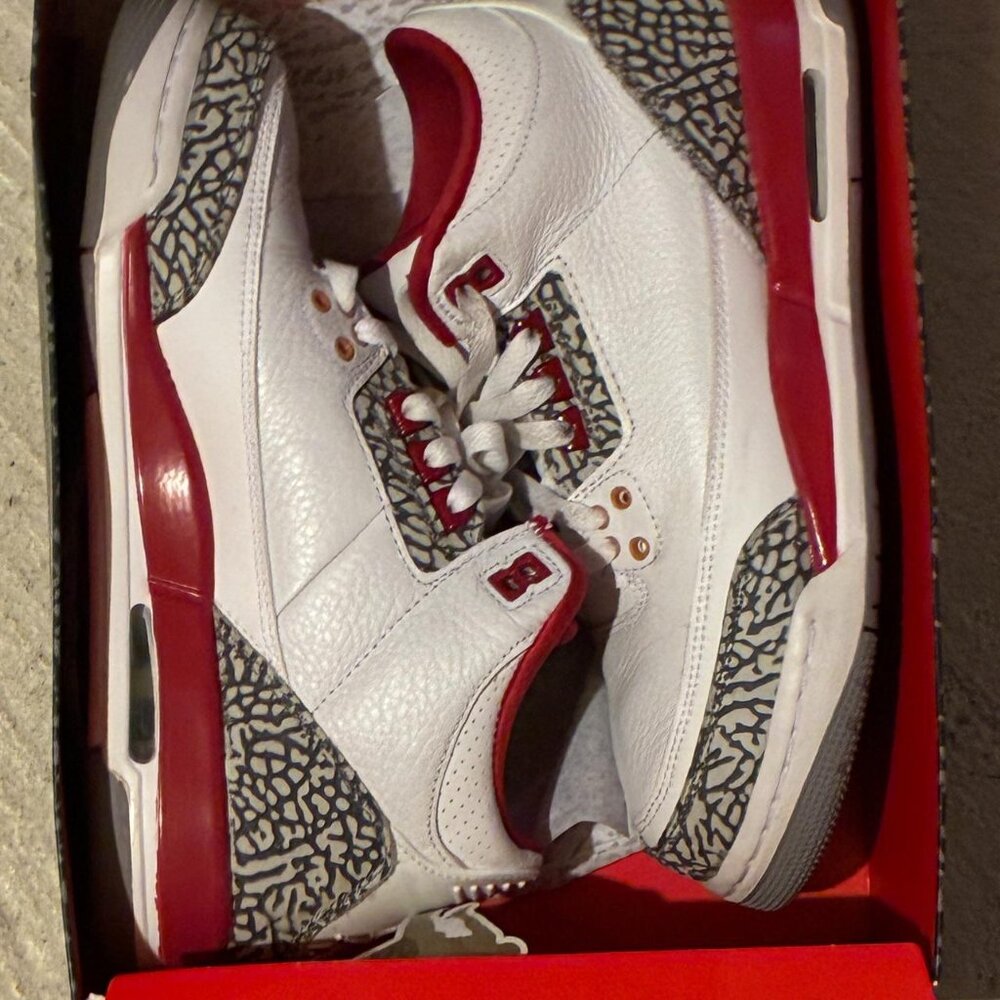 Jordan 3 Retro Cardinal Red size 7Y - 8.5 womens/7 men/UK 6